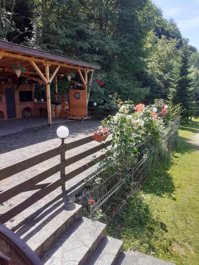 Cabana Rausor Къмпулунг Екстериор снимка